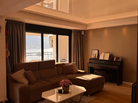 Sale, two bedroom apartment, 85m², Dobrota, Kotor - image 4