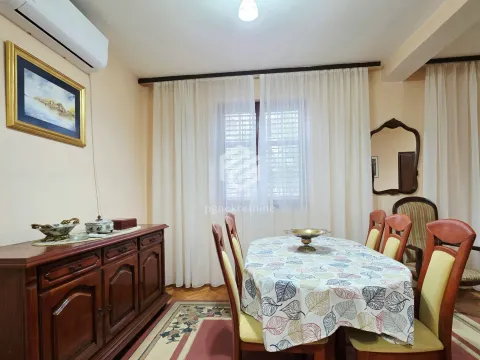 Rent, house, 120m², Zagorič, Podgorica - image 9