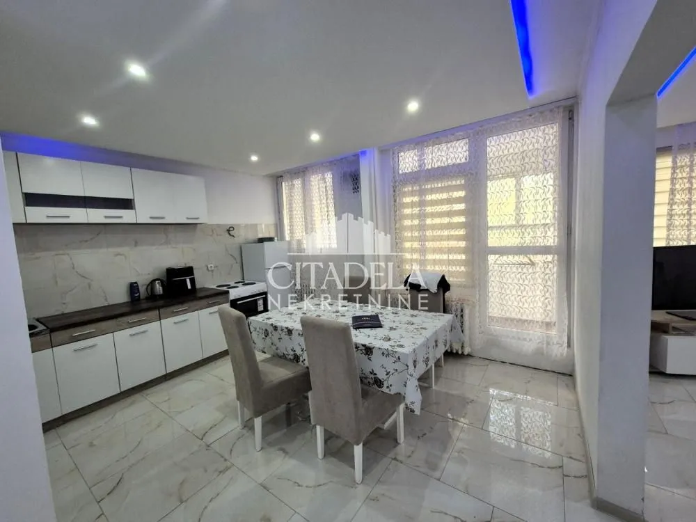 Sale, three bedroom apartment, 90m², Brace Jerković, Voždovac Sve Podlokacije