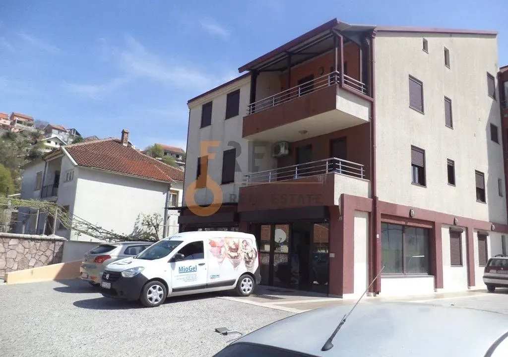 Prodaja, poslovni prostor, 500m², Dalmatinska ulica, Podgorica