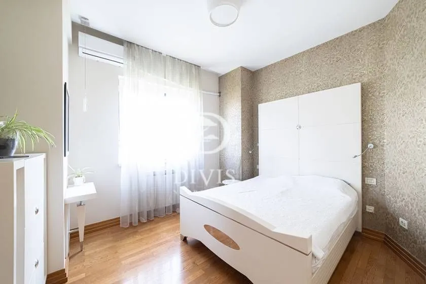 Sale, three bedroom apartment, 150m², Banovo Brdo, Beograd