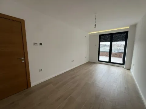 Prodaja, kuća, 181m², Petrovaradin, Novi Sad - image 11