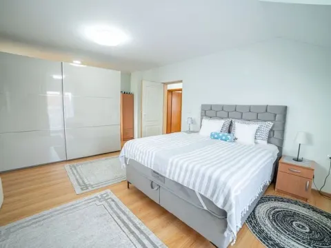 Prodaja, kuća, 178m², Klisa, Novi Sad Sve Podlokacije - image 11