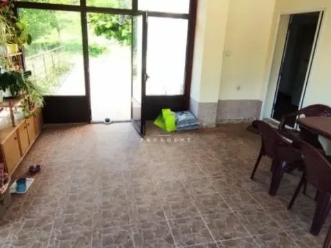 Sale, house, 280m², Gadžin Han, Srbija - image 13