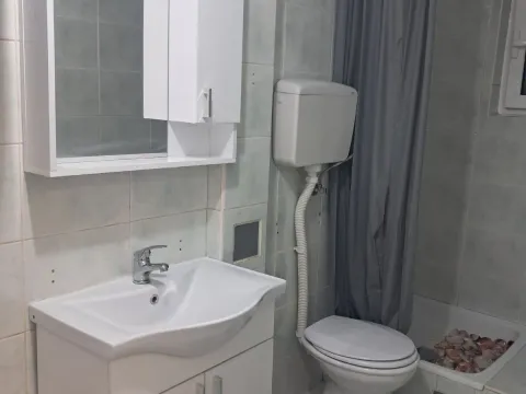 Izdavanje, poslovni prostor, 41m², Preko Morače, Podgorica - image 3