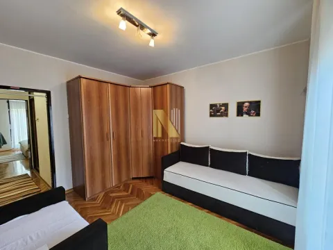 Izdavanje, trosoban stan, 89m², Centar, Novi Sad - image 8