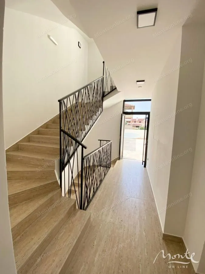Prodaja, dvosoban stan, 49m², Donja Lastva, Tivat