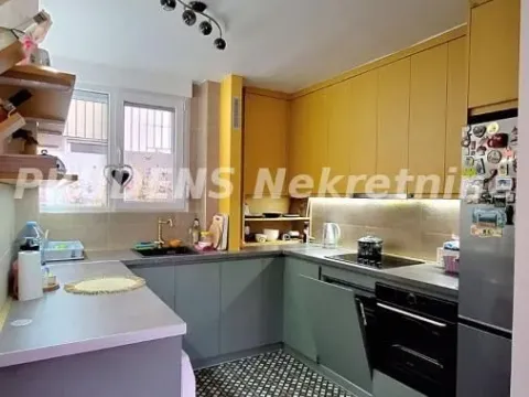 Izdavanje, trosoban stan, 68m², Novi Beograd Sve Podlokacije, Beograd - image 13