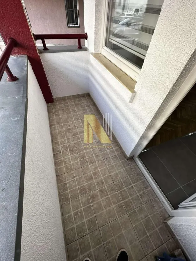 Prodaja, dvosoban stan, 40m², Grbavica, Novi Sad Sve Podlokacije