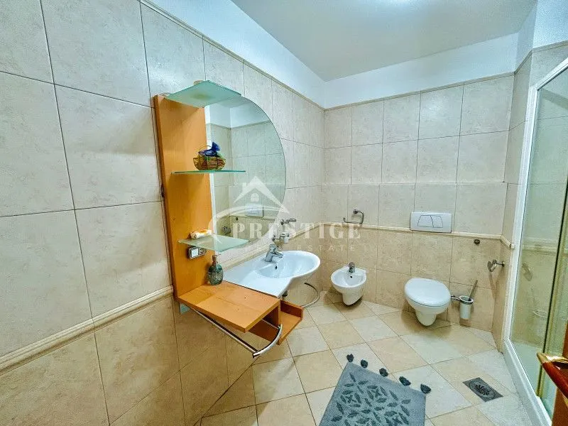 Rent, four bedroom apartment, 200m², Gorica C, Podgorica