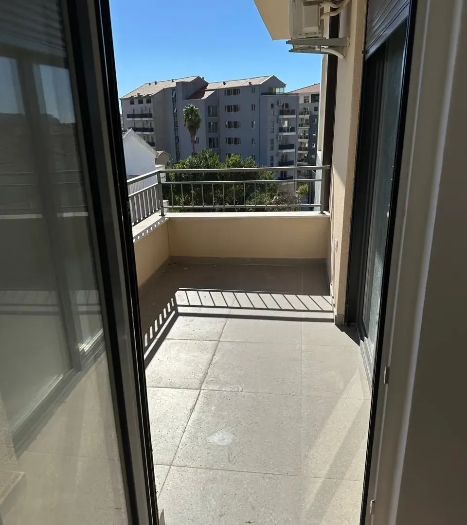 Sale, one bedroom apartment, 46m², Lazi, Budva