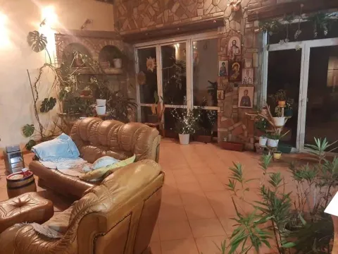 Prodaja, kuća, 587m², Sremska Kamenica, Petrovaradin - image 10