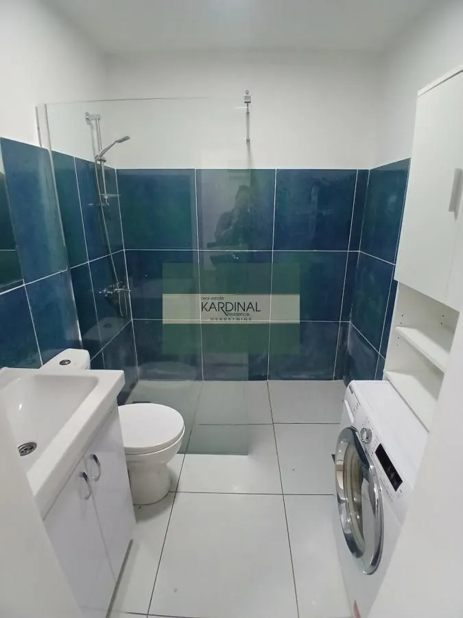Prodaja, trosoban stan, 76m², Solaris, Jagodina