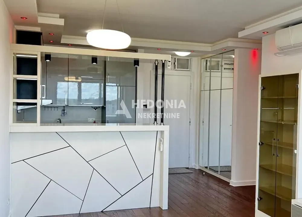 Sale, four bedroom apartment, 88m², Novi Beograd Sve Podlokacije, Beograd