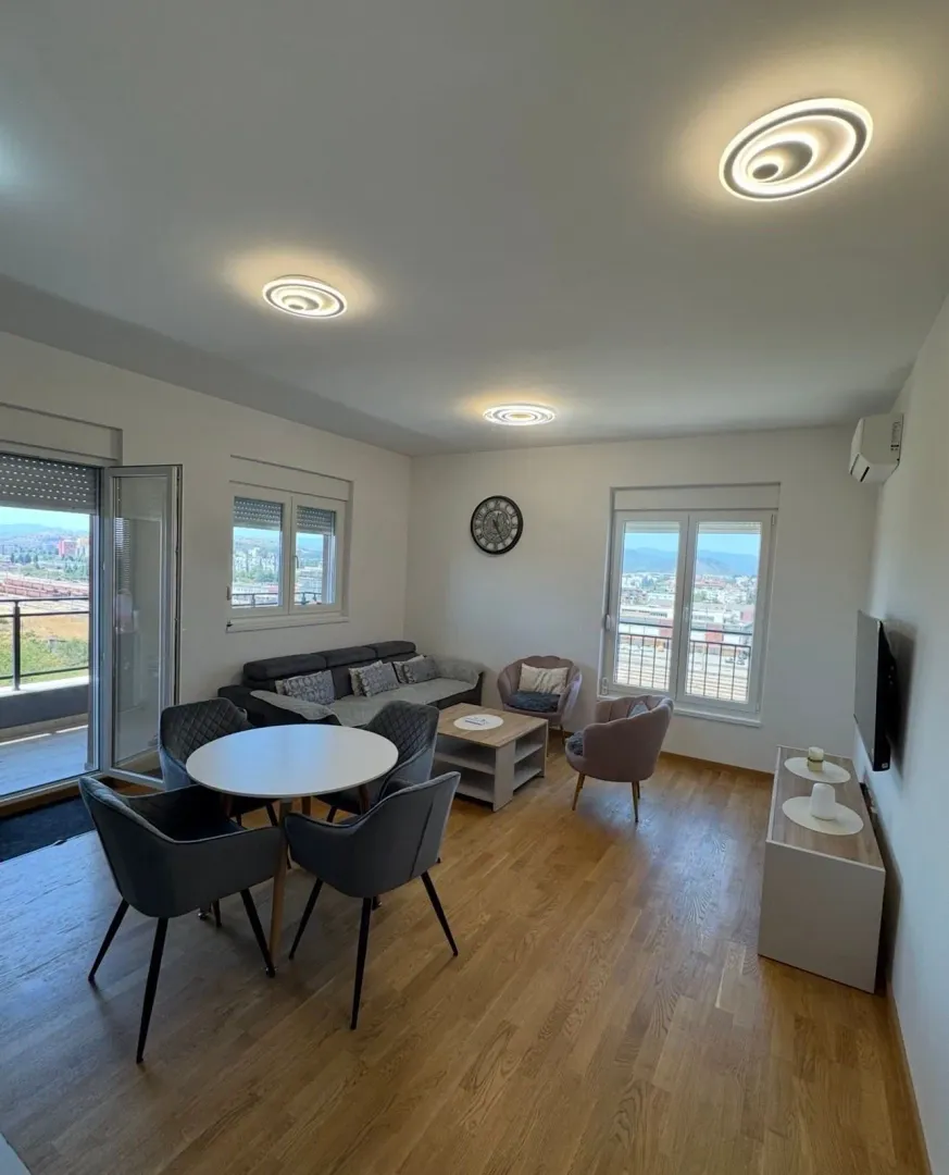 Stan-na-dan, dvosoban stan, 65m², Stari Aerodrom, Podgorica