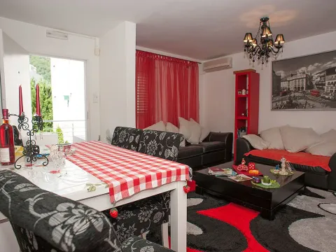 Sale, two bedroom apartment, 63m², Petrovac, Budva - image 6