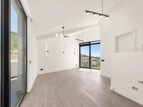 Prodaja, dvosoban stan, 153m², Tivat, Crna Gora - image 10