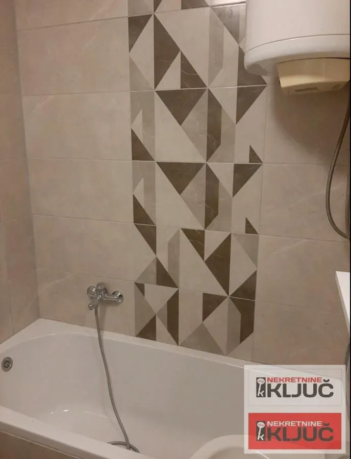 Izdavanje, dvosoban stan, 56m², Bulevar Oslobodjenja, Novi Sad Sve Podlokacije