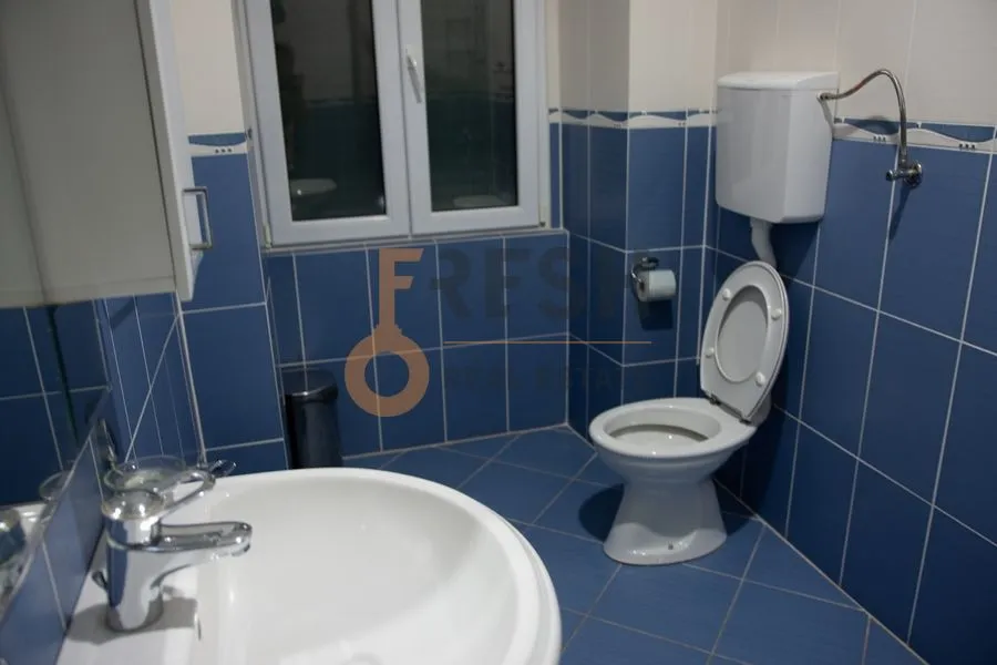 Sale, office space, 800m², Herceg Novi, Crna Gora