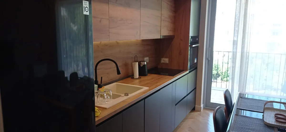 Rent, two bedroom apartment, 81m², Dobrota, Kotor