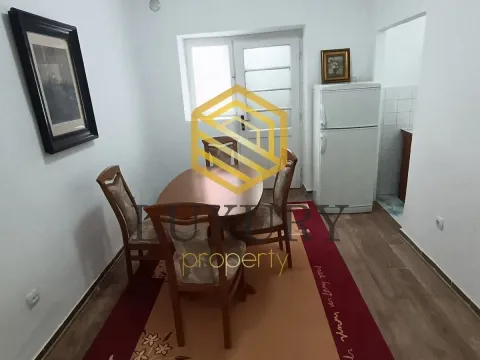 Izdavanje, kuća, 45m², Stara Varoš, Podgorica - image 3