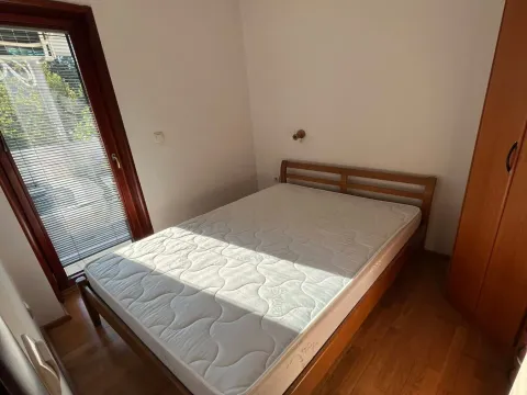 Izdavanje, jednosoban stan, 40m², Pobrežje, Podgorica - image 2
