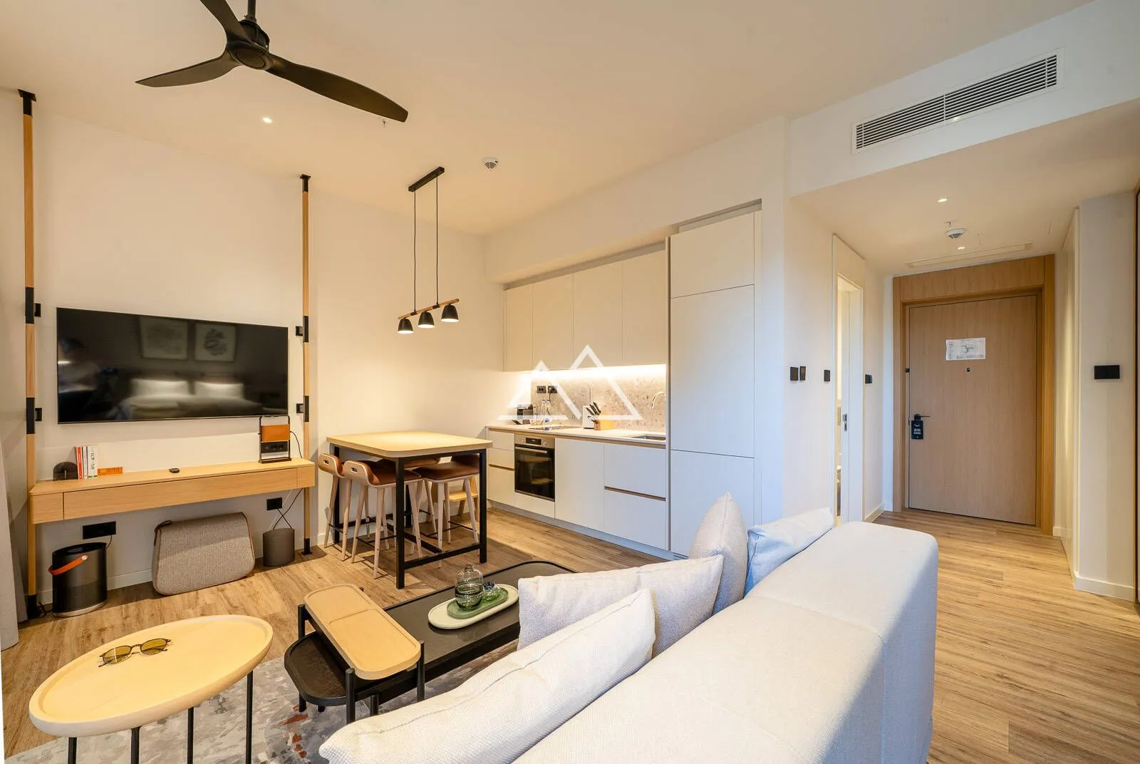 Prodaja, garsonjera, 52m², Centar, Tivat
