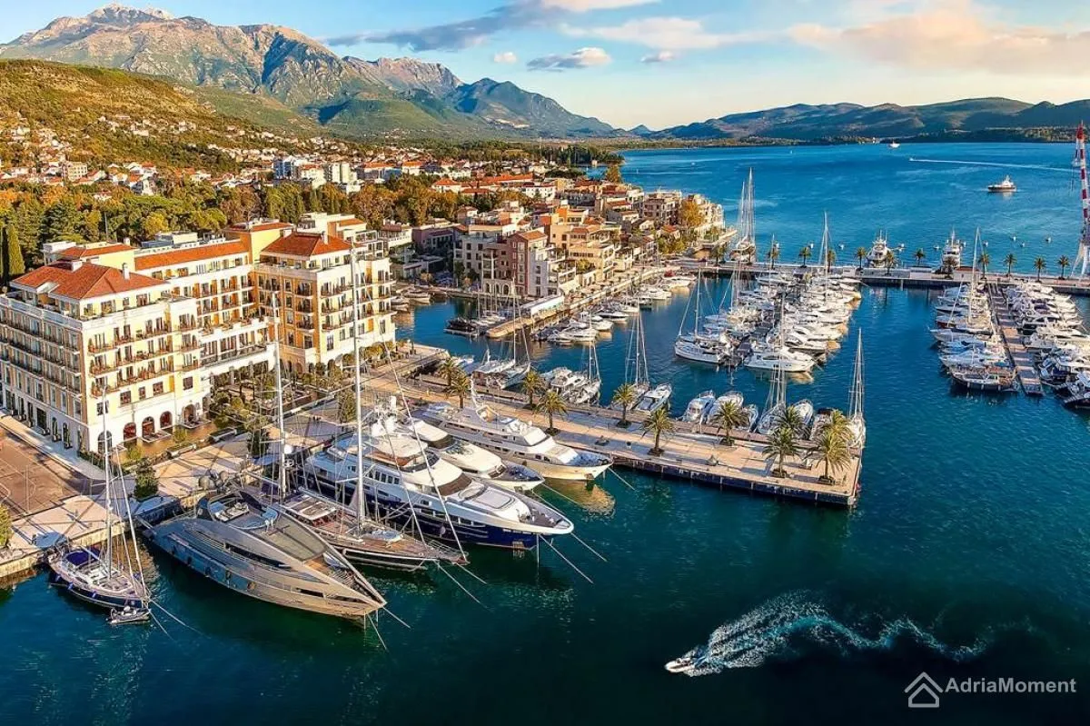 Prodaja, garsonjera, 42m², Porto Montenegro, Tivat