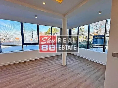 Izdavanje, četvorosoban stan, 156m², Savski Venac, Beograd - image 4