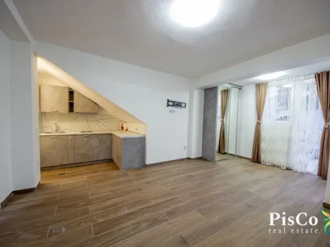 Prodaja, kuća, 150m², Centar, Podgorica - image 6