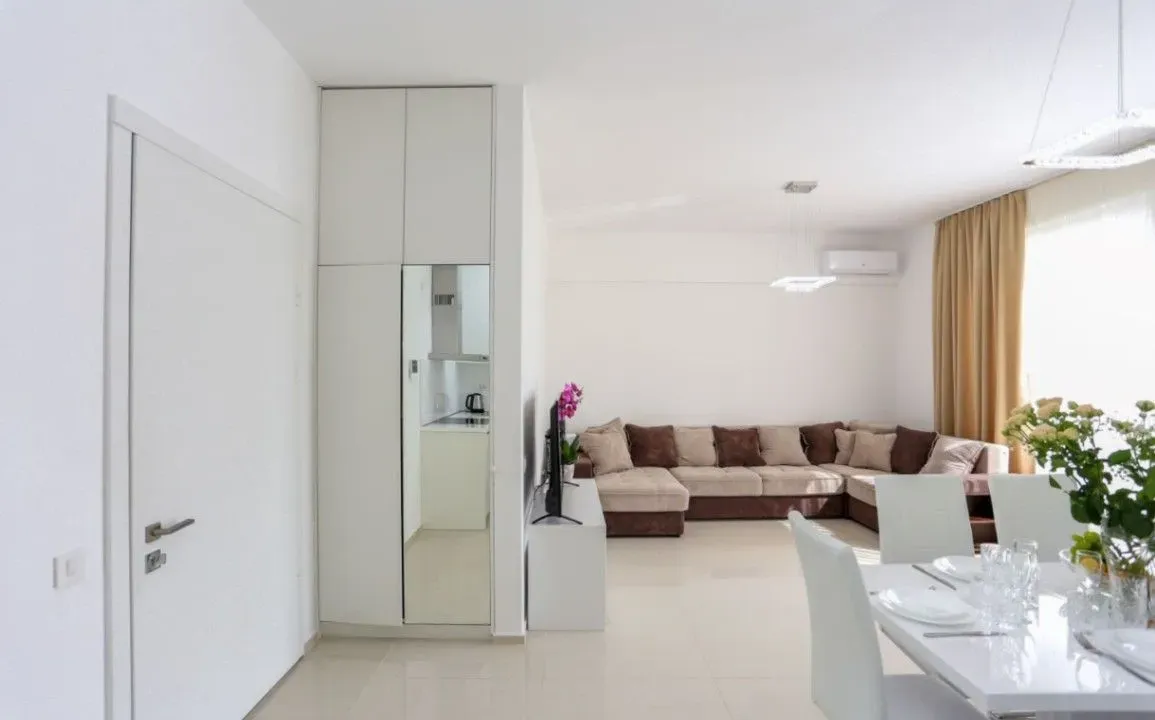 Rent, apartment, 60m², Bečići, Budva