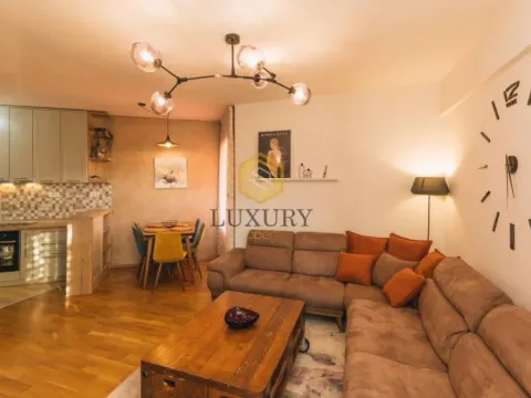 Izdavanje, dvosoban stan, 67m², Blok 9, Podgorica - image 10