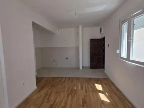 Prodaja, jednosoban stan, 41m², Podkošljun, Budva - image 4