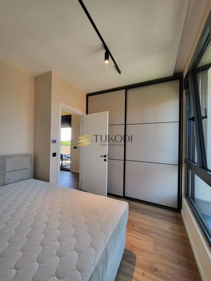 Izdavanje, trosoban stan, 82m², Olimp, Zvezdara Sve Podlokacije
