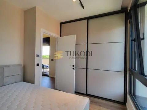 Izdavanje, trosoban stan, 82m², Olimp, Zvezdara Sve Podlokacije - image 13