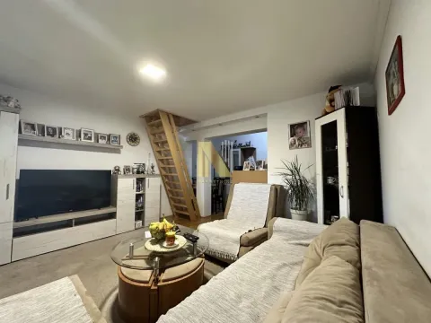 Prodaja, trosoban stan, 59m², Nova Detelinara, Novi Sad Sve Podlokacije