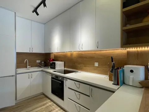 Sale, two bedroom apartment, 66m², Bečići, Budva - image 3