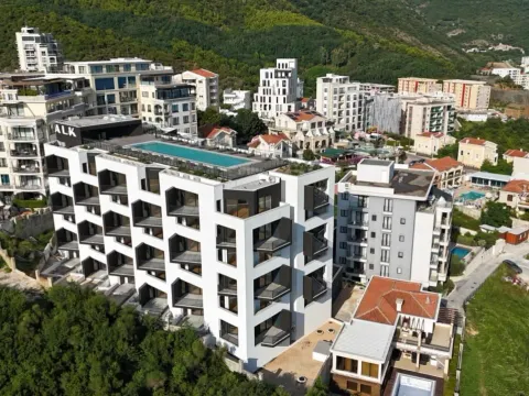 Sale, one bedroom apartment, 55m², Bečići, Budva - image 7