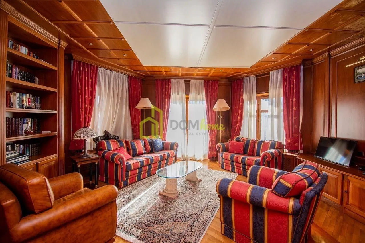 Rent, house, 750m², Gorica C, Podgorica