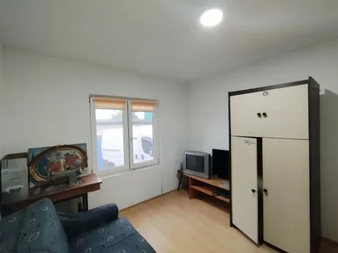 Prodaja, trosoban stan, 59m², Mali Mokri Lug, Zvezdara Sve Podlokacije - image 6