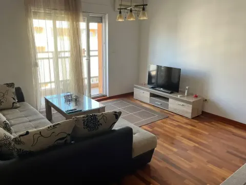 Izdavanje, jednosoban stan, 57m², City Kvart, Podgorica - image 3