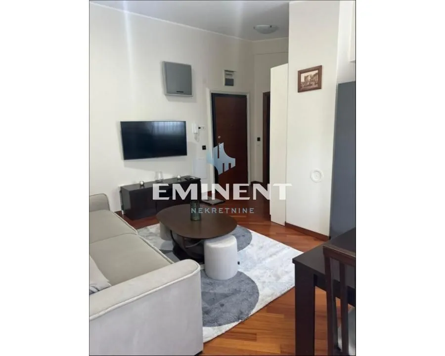 Rent, two bedroom apartment, 42m², Vukov Spomenik, Zvezdara Sve Podlokacije