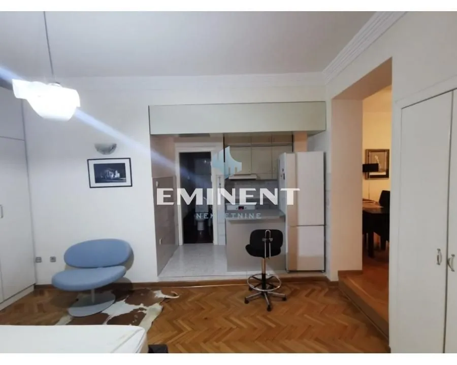 Rent, two bedroom apartment, 67m², Stari Grad, Beograd