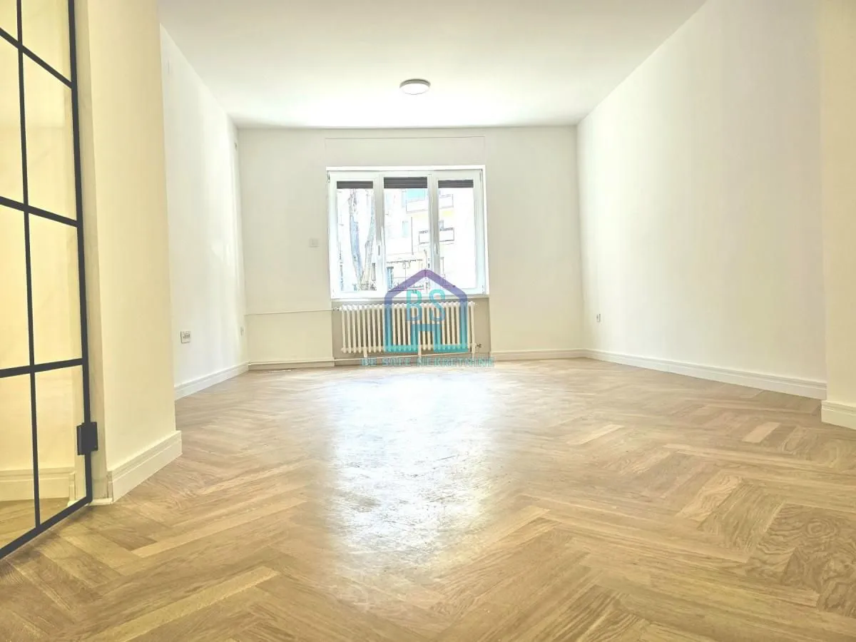Prodaja, trosoban stan, 75m², Stari grad, Novi Sad
