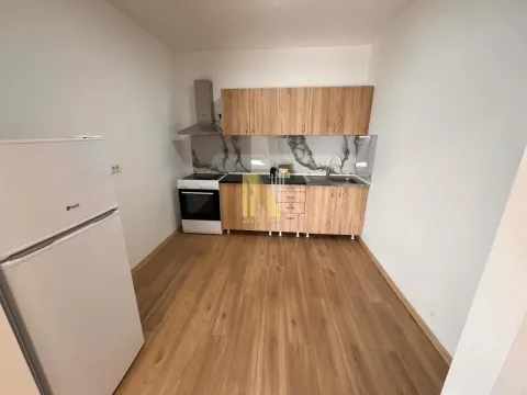 Izdavanje, trosoban stan, 100m², Kać, Novi Sad Sve Podlokacije - image 4