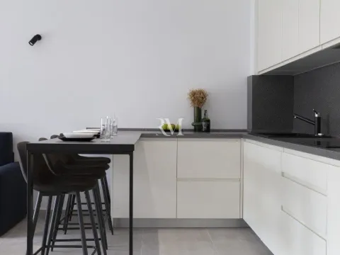 Rent, one bedroom apartment, 64m², Škaljari, Kotor - image 2