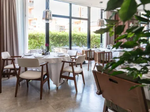 Sale, hospitality venue, 200m², City Kvart, Podgorica