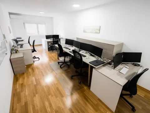 Izdavanje, dvosoban stan, 68m², Tuški Put, Podgorica - image 15