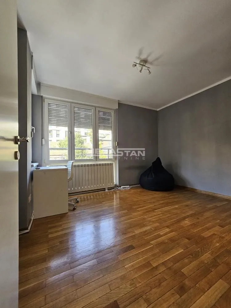 Prodaja, trosoban stan, 81m², Lekino Brdo, Voždovac Sve Podlokacije