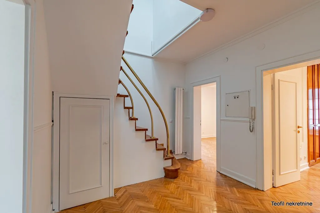 Rent, house, 375m², Senjak, Beograd